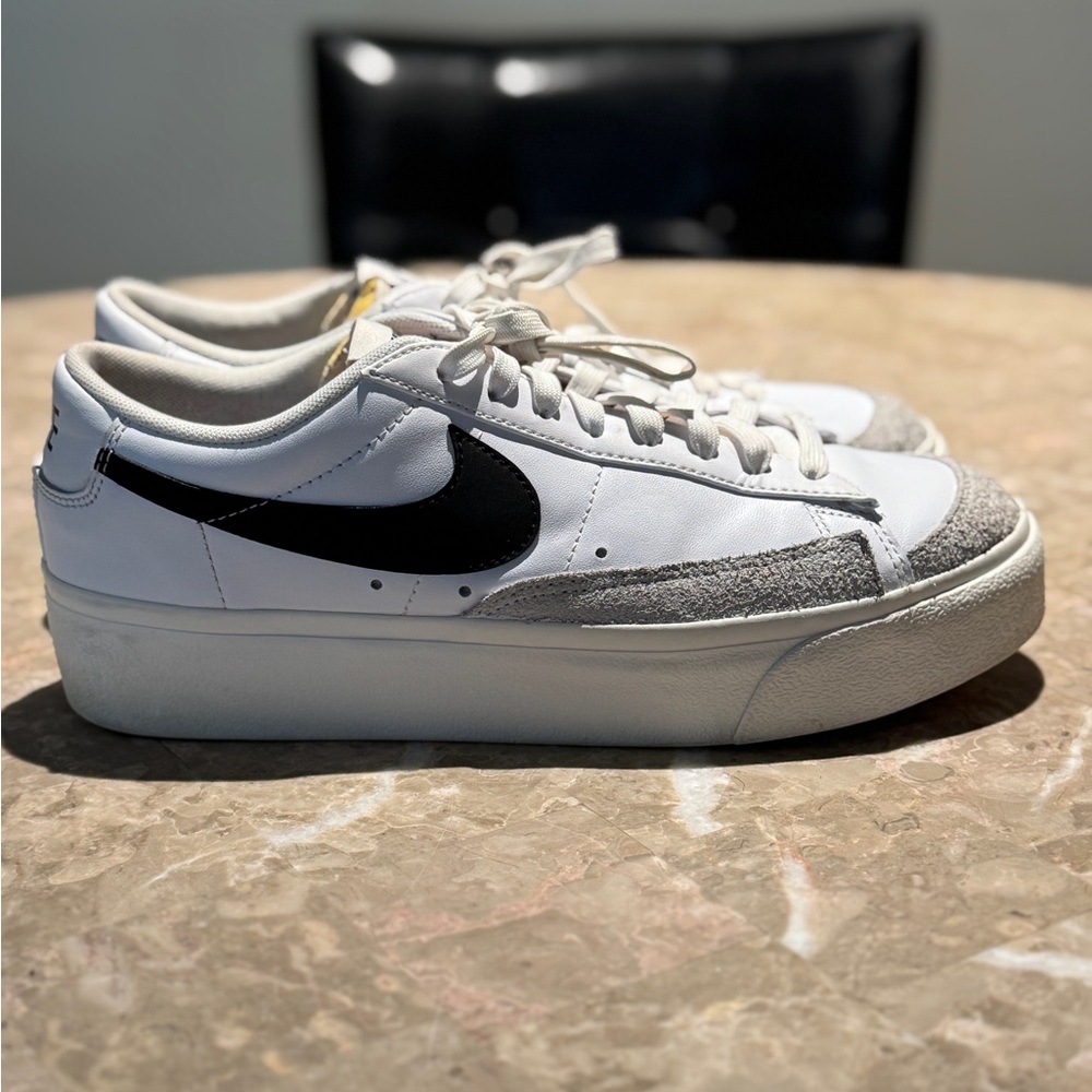 Nike Blazer Low Platform